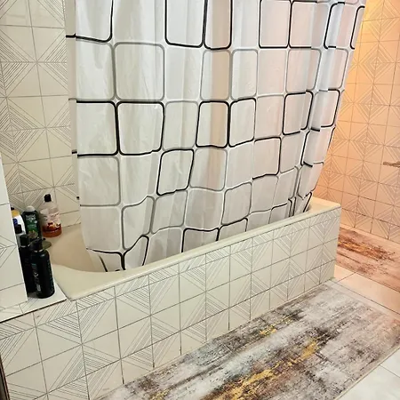 2 Bedroom 50 Meters From The Sea * לימסול