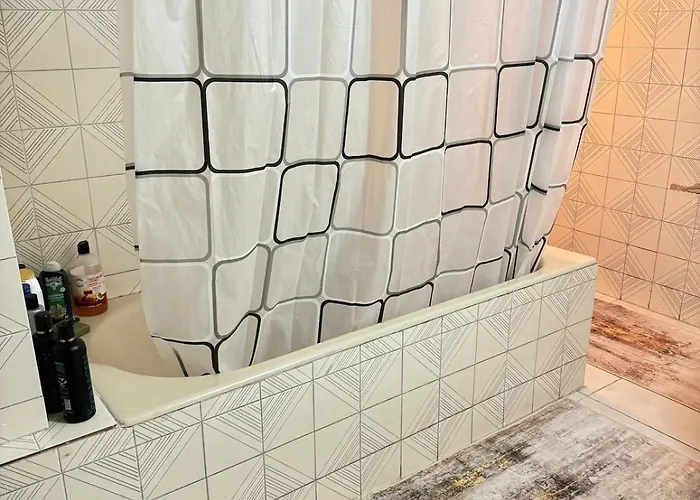 2 Bedroom 50 Meters From The Sea * Λεμεσός