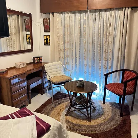 2 Bedroom 50 Meters From The Sea * Lemesos