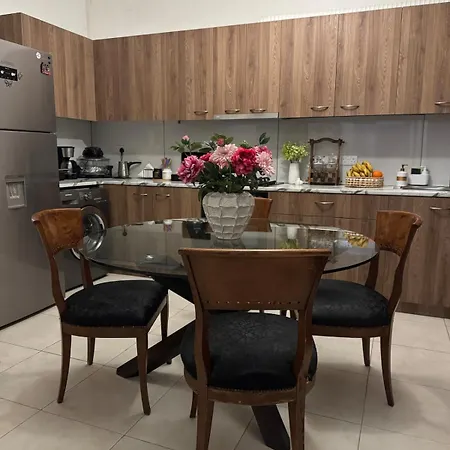 Apartmán 2 Bedroom 50 Meters From The Sea *