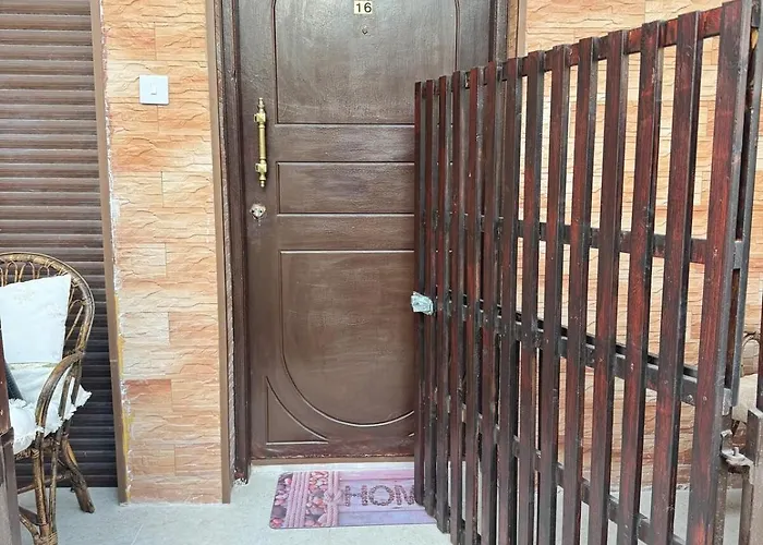 2 Bedroom 50 Meters From The Sea * Lemesos