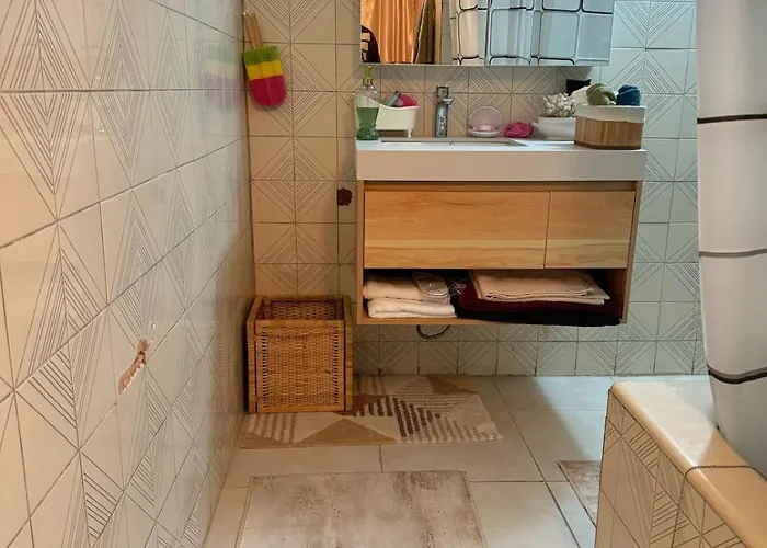 2 Bedroom 50 Meters From The Sea Lejlighed Limassol